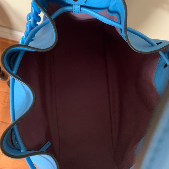 Versace La Medusa Bucket Bag - Picture 7 of 8